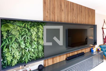 Sala de Estar de casa à venda com 3 quartos, 200m² em Vila dos Andrades, São Paulo