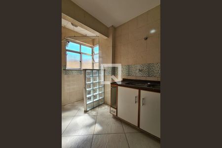 Apartamento para alugar com 50m², 2 quartos e 1 vaga Apartamento para alugar com 50m², 2 quartos e 1 vagaCozinha e Área de Serviço
