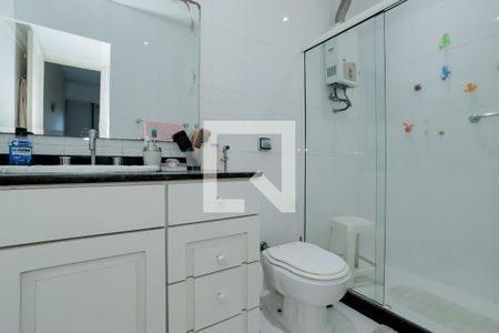 Apartamento à venda com 191m², 4 quartos e 1 vaga Apartamento à venda com 191m², 4 quartos e 1 vagaBanheiro - Suite