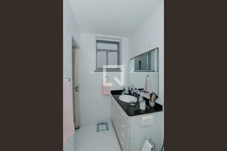 Apartamento à venda com 191m², 4 quartos e 1 vaga Apartamento à venda com 191m², 4 quartos e 1 vagaBanheiro - Suite