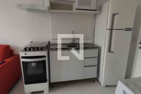 Sala / Cozinha de apartamento para alugar com 1 quarto, 28m² em Vila Tolstoi, São Paulo