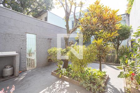 Casa à venda com 162m², 3 quartos e 2 vagas Casa à venda com 162m², 3 quartos e 2 vagasQuintal