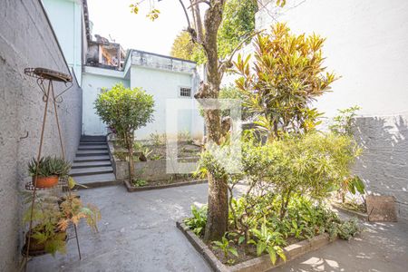 Casa à venda com 162m², 3 quartos e 2 vagas Casa à venda com 162m², 3 quartos e 2 vagasQuintal