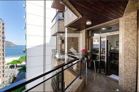 Sala de apartamento à venda com 4 quartos, 220m² em Icaraí, Niterói