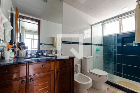 Apartamento à venda com 220m², 4 quartos e 3 vagasBanheiro da Suíte