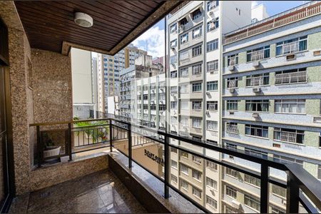 Sala de apartamento à venda com 4 quartos, 220m² em Icaraí, Niterói