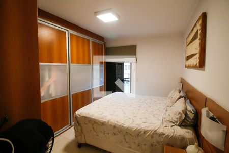 Casa à venda com 320m², 4 quartos e 6 vagasQuarto 3 - Suíte