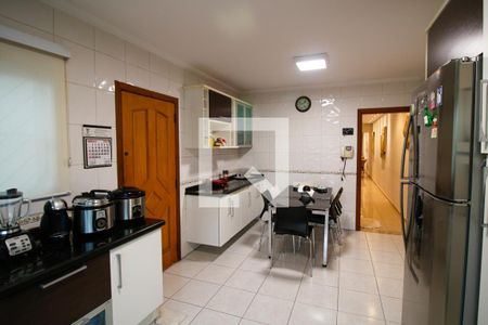 Casa à venda com 320m², 4 quartos e 6 vagasCozinha