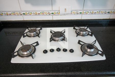 Casa à venda com 320m², 4 quartos e 6 vagasCozinha