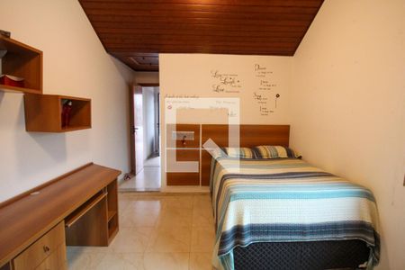 Casa à venda com 320m², 4 quartos e 6 vagasQuarto 4 - Suíte