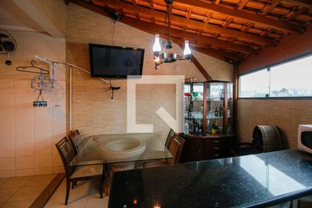 Casa à venda com 320m², 4 quartos e 6 vagasChurrasqueira