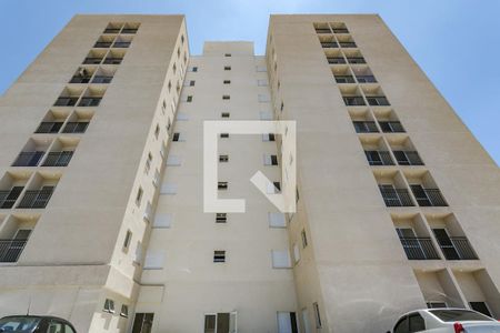 Apartamento para alugar com 47m², 2 quartos e 1 vaga Apartamento para alugar com 47m², 2 quartos e 1 vagaFachada
