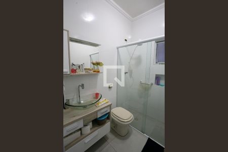 Casa à venda com 200m², 4 quartos e 2 vagasBanheiro da Suíte