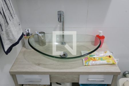 Casa à venda com 200m², 4 quartos e 2 vagasBanheiro da Suíte