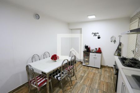 Casa à venda com 200m², 4 quartos e 2 vagasCozinha