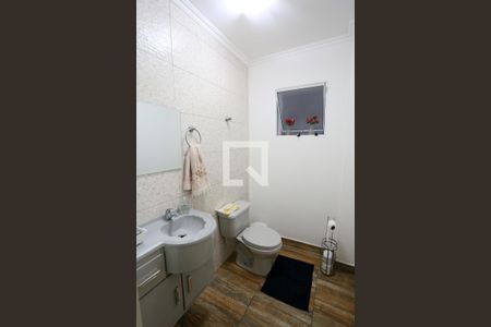 Casa à venda com 200m², 4 quartos e 2 vagasLavabo