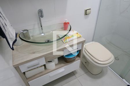 Casa à venda com 200m², 4 quartos e 2 vagasBanheiro da Suíte