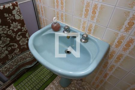 Casa à venda com 200m², 4 quartos e 2 vagasBanheiro 2