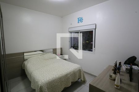 Casa à venda com 200m², 4 quartos e 2 vagasSuíte