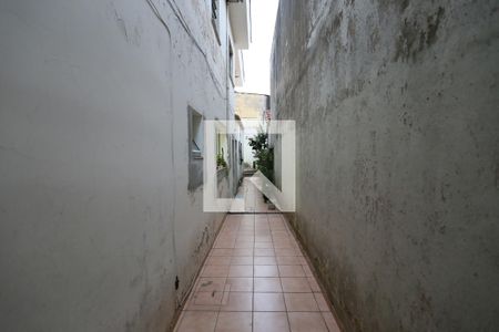 Casa à venda com 200m², 4 quartos e 2 vagasCorredor