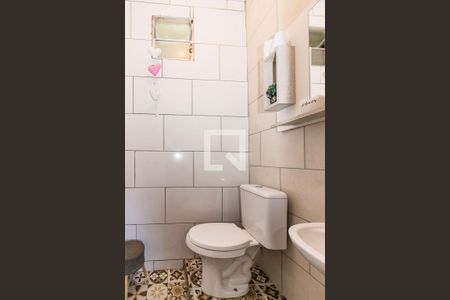 Lavabo de casa à venda com 1 quarto, 80m² em Campo Novo, Porto Alegre
