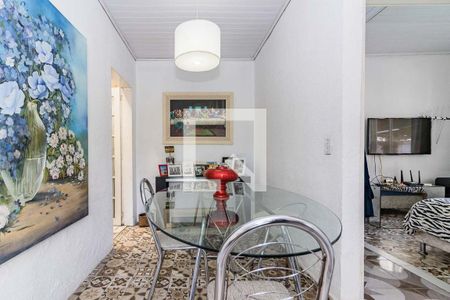 Sala de casa à venda com 1 quarto, 80m² em Campo Novo, Porto Alegre