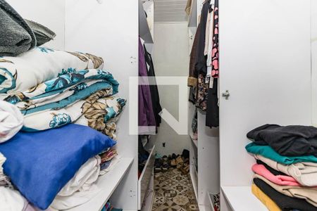 Casa à venda com 80m², 1 quarto e 4 vagasCloset