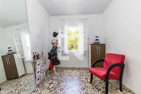 Dormitório de casa à venda com 1 quarto, 80m² em Campo Novo, Porto Alegre