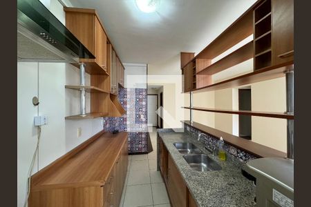 Apartamento para alugar com 78m², 2 quartos e 2 vagas Apartamento para alugar com 78m², 2 quartos e 2 vagasCozinha e Área de Serviço