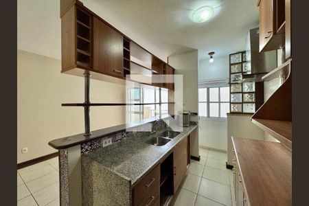 Apartamento para alugar com 78m², 2 quartos e 2 vagas Apartamento para alugar com 78m², 2 quartos e 2 vagasCozinha e Área de Serviço