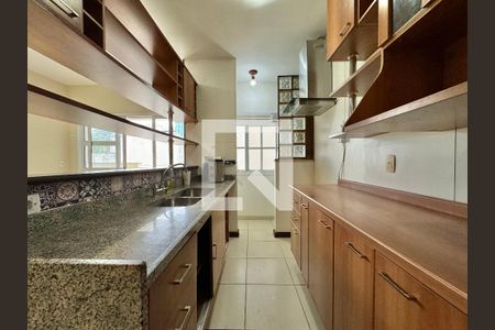 Apartamento para alugar com 78m², 2 quartos e 2 vagas Apartamento para alugar com 78m², 2 quartos e 2 vagasCozinha e Área de Serviço