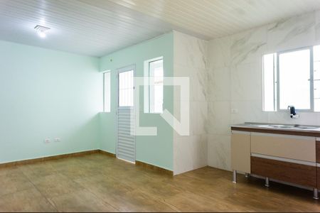 Sala e Cozinha de casa para alugar com 1 quarto, 62m² em Vila Prudente, São Paulo