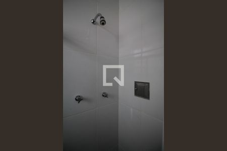 Banheiro de apartamento para alugar com 1 quarto, 32m² em Pilares, Rio de Janeiro