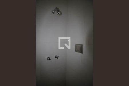 Banheiro de apartamento para alugar com 1 quarto, 32m² em Pilares, Rio de Janeiro