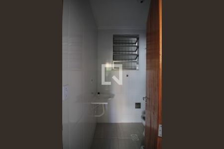 Banheiro de apartamento para alugar com 1 quarto, 32m² em Pilares, Rio de Janeiro
