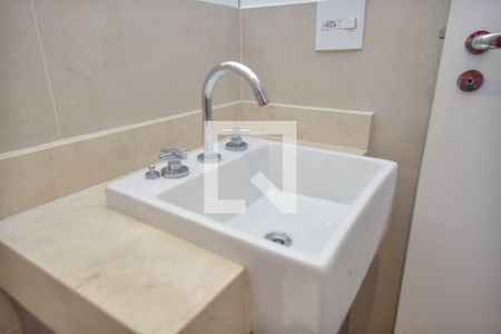 Apartamento à venda com 60m², 2 quartos e 1 vagaBanheiro do Quarto 2