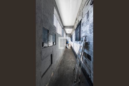 Casa para alugar com 54m², 2 quartos e sem vaga Casa para alugar com 54m², 2 quartos e sem vagaCorredor