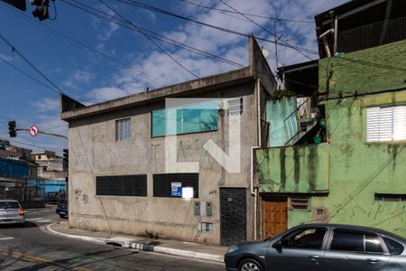 Casa para alugar com 54m², 2 quartos e sem vaga Casa para alugar com 54m², 2 quartos e sem vagaFachada