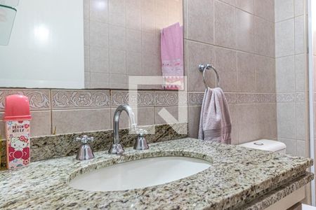 Apartamento à venda com 175m², 4 quartos e 4 vagasBanheiro da Suíte 2