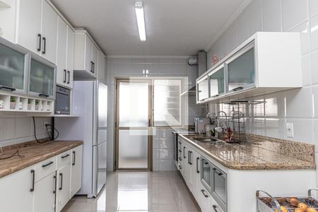 Apartamento à venda com 175m², 4 quartos e 4 vagasCozinha