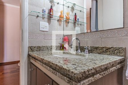 Apartamento à venda com 175m², 4 quartos e 4 vagasBanheiro da Suíte 2