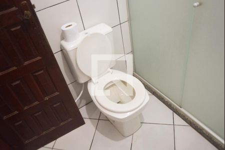 Casa para alugar com 140m², 2 quartos e 2 vagas Casa para alugar com 140m², 2 quartos e 2 vagasBanheiro Social