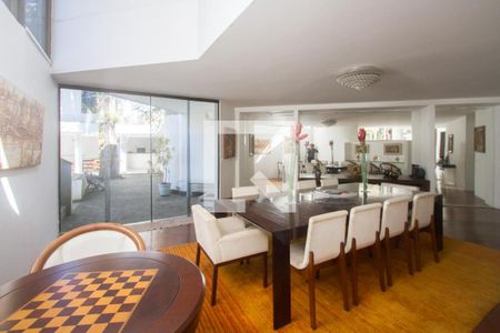 Sala de casa à venda com 4 quartos, 850m² em Santo Amaro, São Paulo