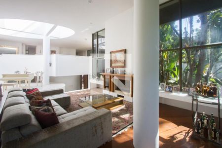 Sala de casa à venda com 4 quartos, 850m² em Santo Amaro, São Paulo