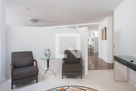 Hall de casa à venda com 4 quartos, 850m² em Santo Amaro, São Paulo