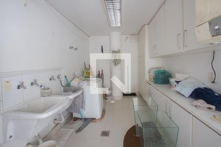 Casa à venda com 850m², 4 quartos e 3 vagasÁrea de Serviço