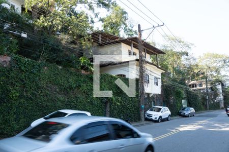 Casa para alugar com 230m², 3 quartos e 1 vagaFachada