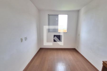 Quarto 2  de apartamento para alugar com 2 quartos, 54m² em Mantiquira, Duque de Caxias