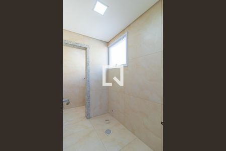 Casa à venda com 210m², 3 quartos e 1 vaga Casa à venda com 210m², 3 quartos e 1 vagaBanheiro