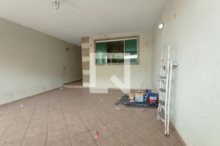 Casa para alugar com 128m², 4 quartos e 2 vagas Casa para alugar com 128m², 4 quartos e 2 vagasGaragem
